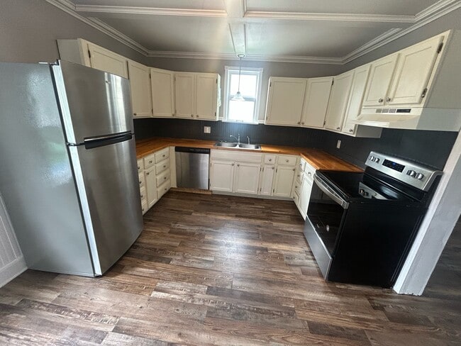 Photo - 809 W Linden St