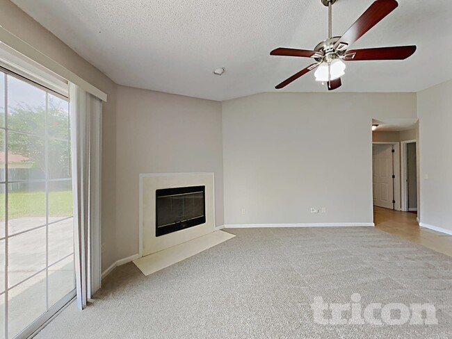 Photo - 522 Jimbay Dr