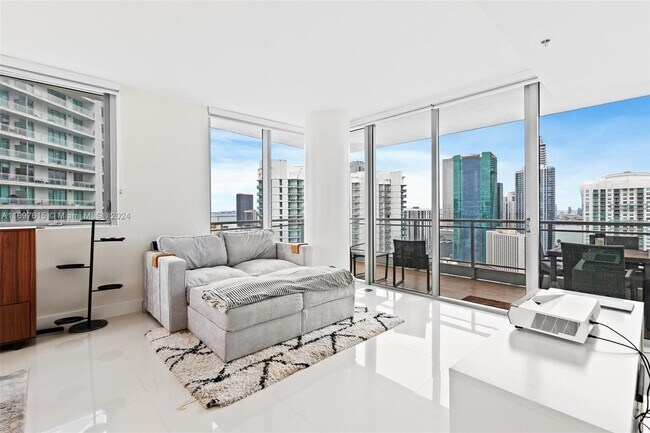 Photo - 92 SW 3rd St Condo Unit 3810