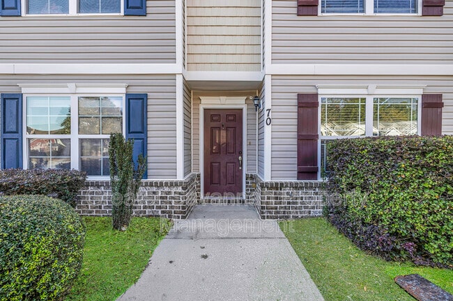 Building Photo - 70 Winter Lake Cir