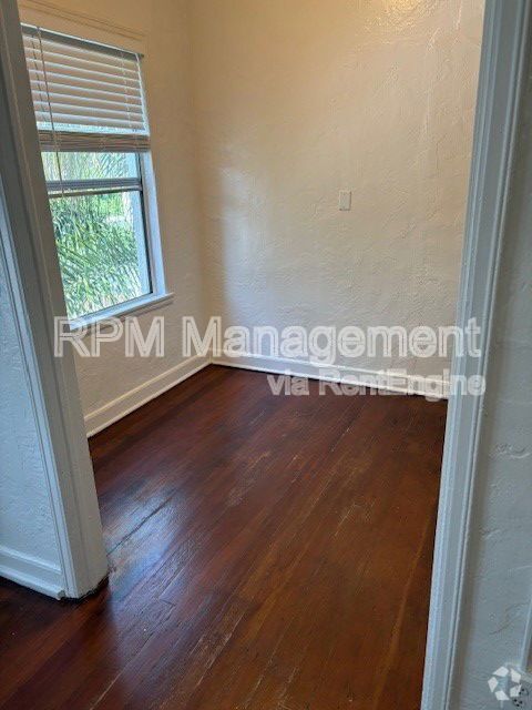 Building Photo - 1523 N Mccadden Pl Unit 505 Rental