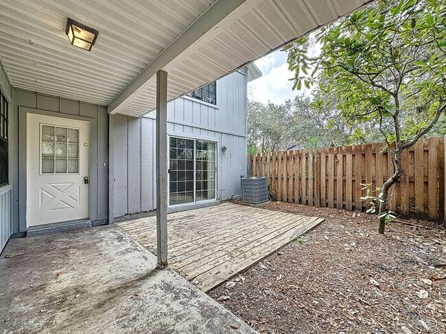 Photo - Carmel Oaks Townhome style Condo in Orlando