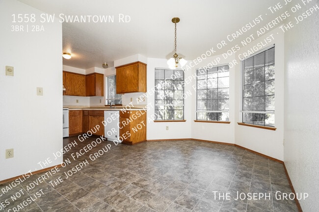 Photo - 1558 SW Swantown Rd