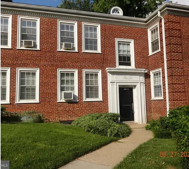 Building Photo - 2824 31st St SE Unit Naylor Gardens