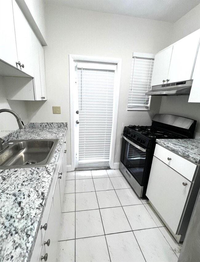 Photo - 7510 Carlyle Ave Unit 3