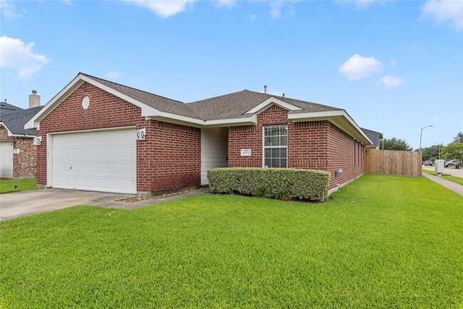 Photo - 10819 Redwood Dr