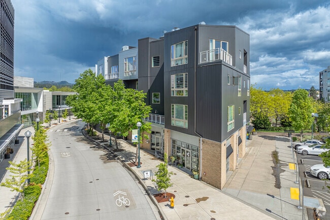 Exterior - Crescent Promenade