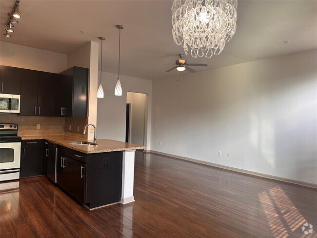 Building Photo - 306 McGowen St Unit 1319 Rental