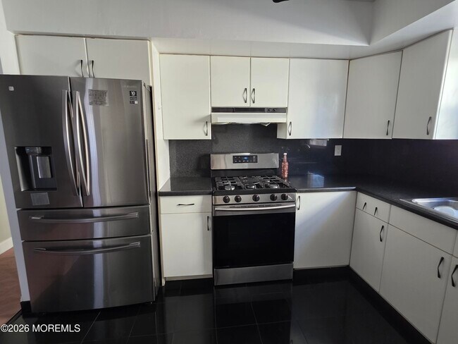 Photo - 71 Newark Pl Unit 1