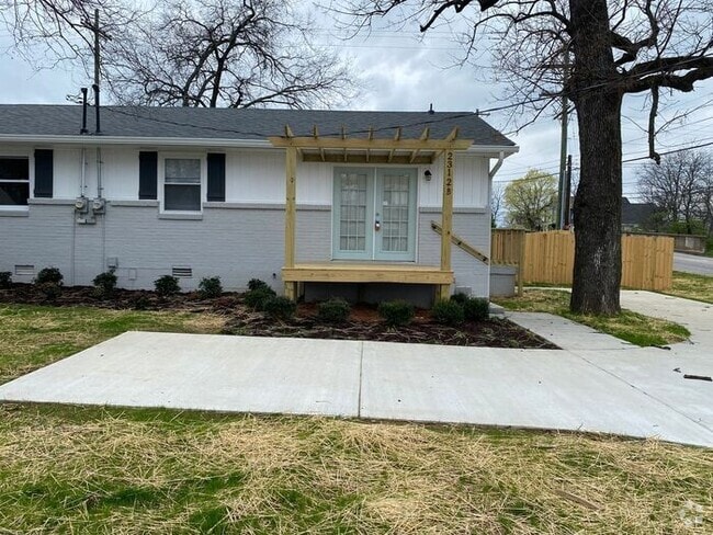 Building Photo - Inglewood 2/1 Duplex - Renovated - Fenced ... Rental