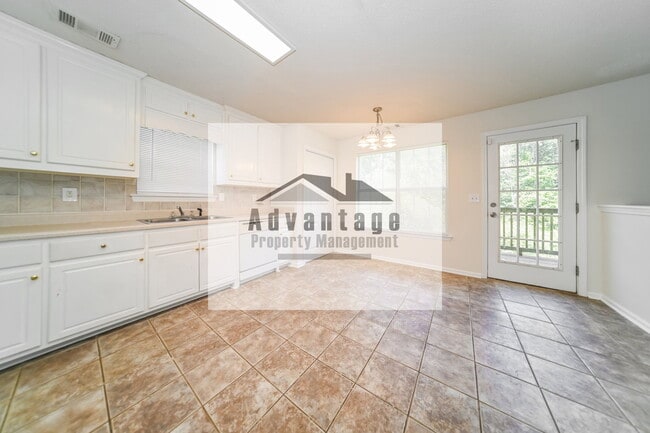 Photo - 1860 Neighborhood Walk