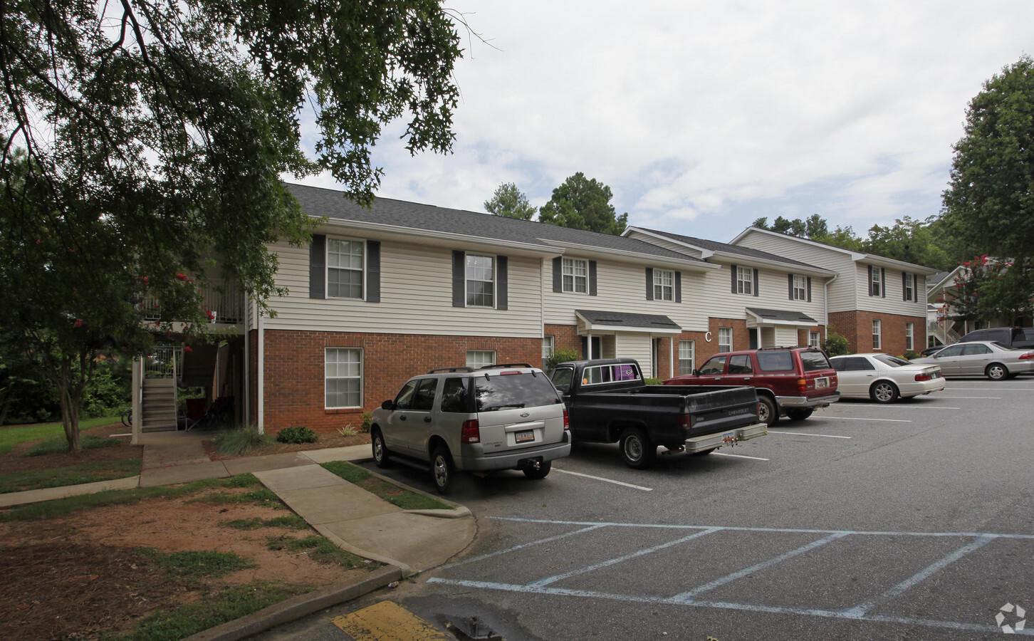 Duvall Apartments - Duvall Apartments