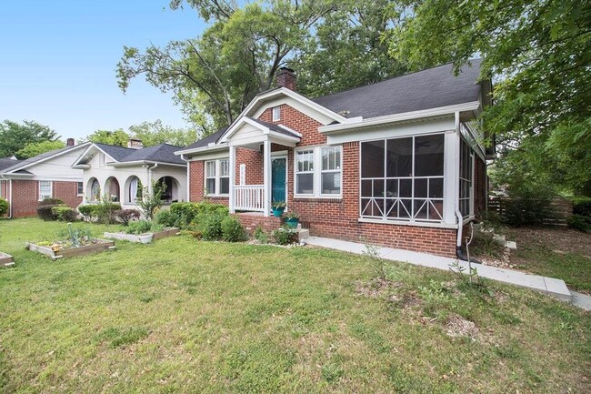 Photo - 1755 Langston Ave SW
