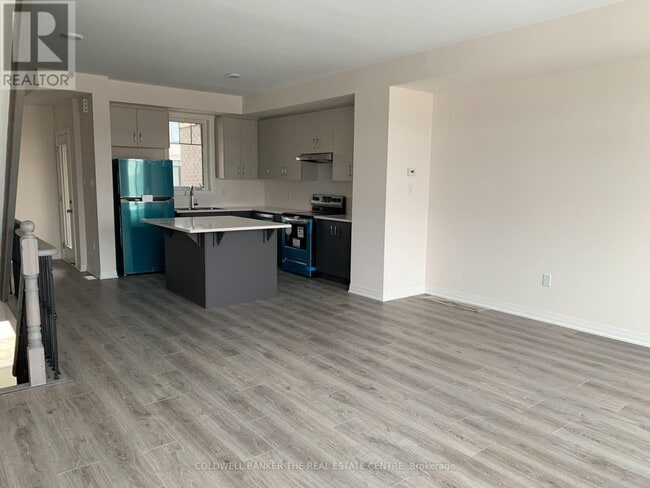 Photo - 94 Ambereen Pl
