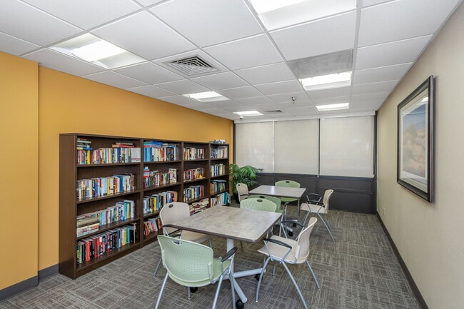 Photo - Silvertree Tampa