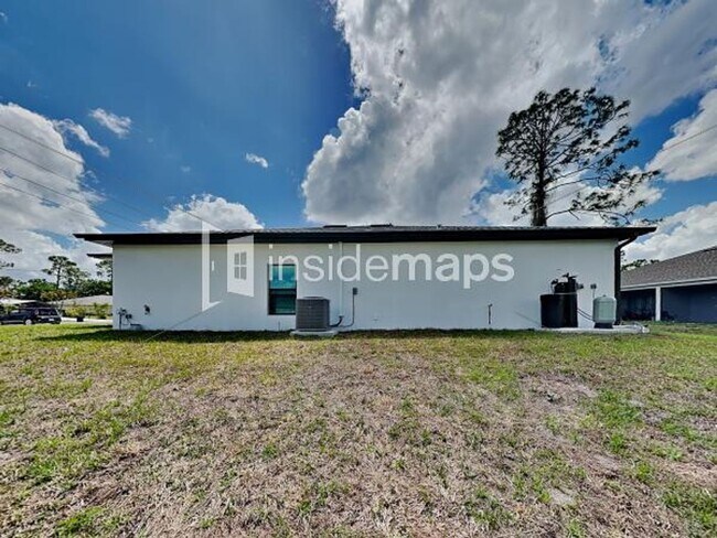 Photo - 1133 Abrams Blvd