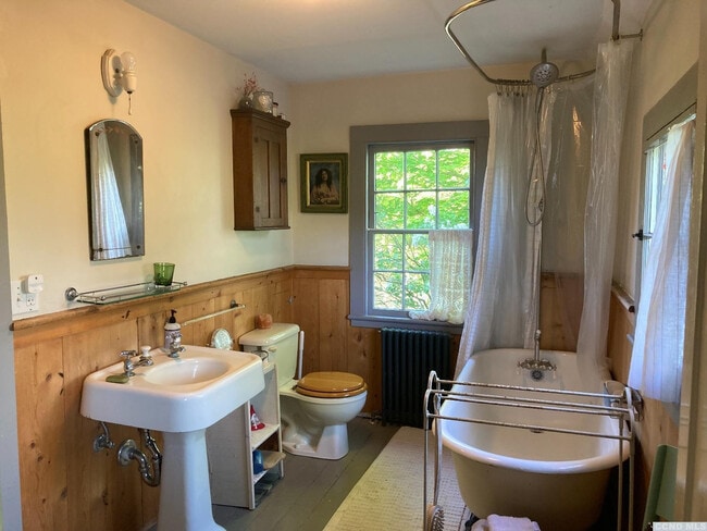 Photo - 42 Stonybrook Rd