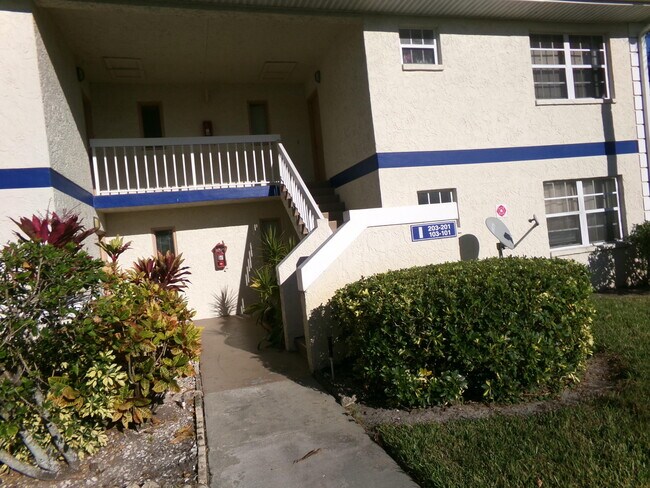 Photo - 1514 SE Royal Green Cir Unit I-203