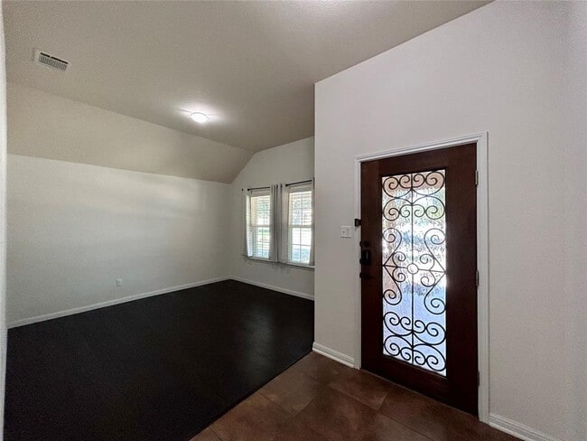 Photo - 180 Mystic Hollow