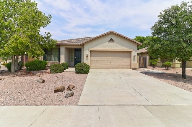 Building Photo - 3050 E Merlot St