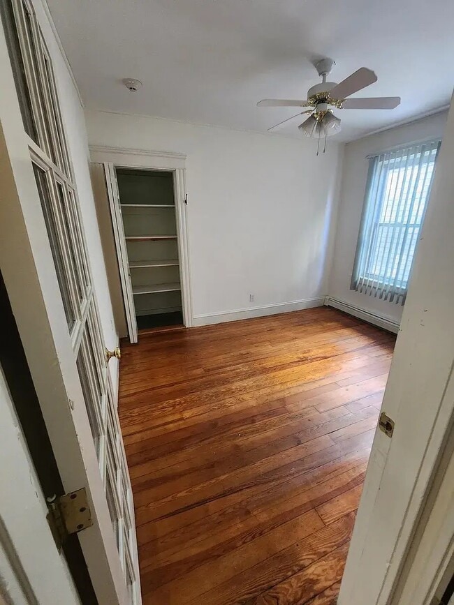 Photo - 511 Broadway