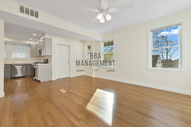 Photo - 48 Manthorne Rd Unit #1