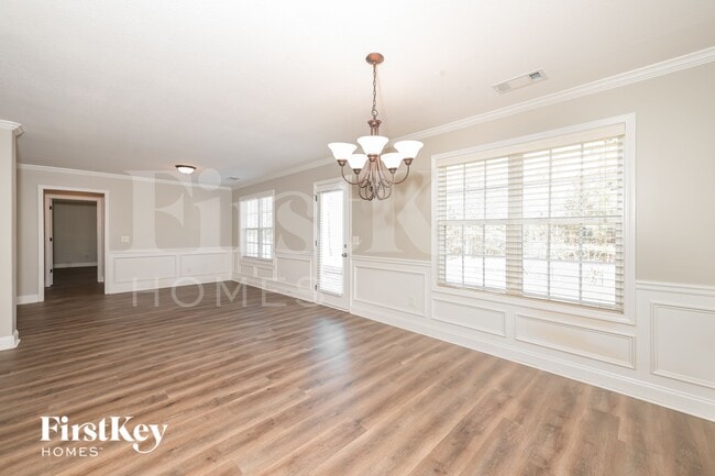 Photo - 1921 Roxey Ln