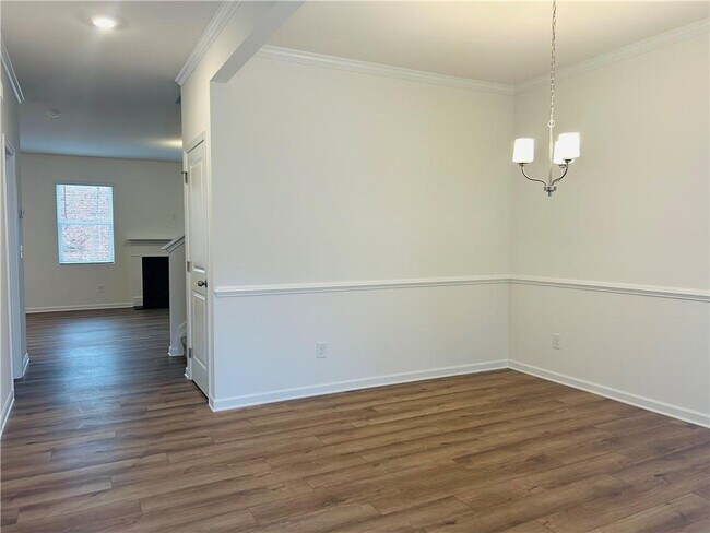 Photo - 137 Bloomfield Cir