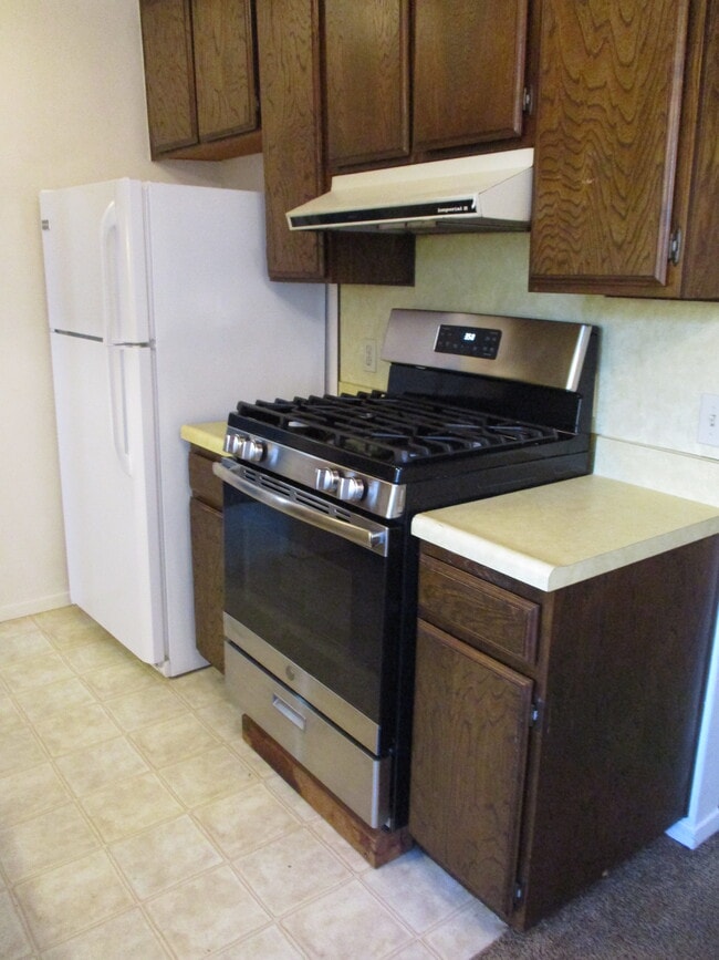 Photo - 7137 Mohawk St