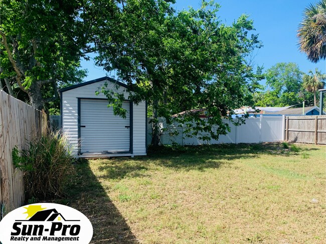Photo - 212 Mullally St