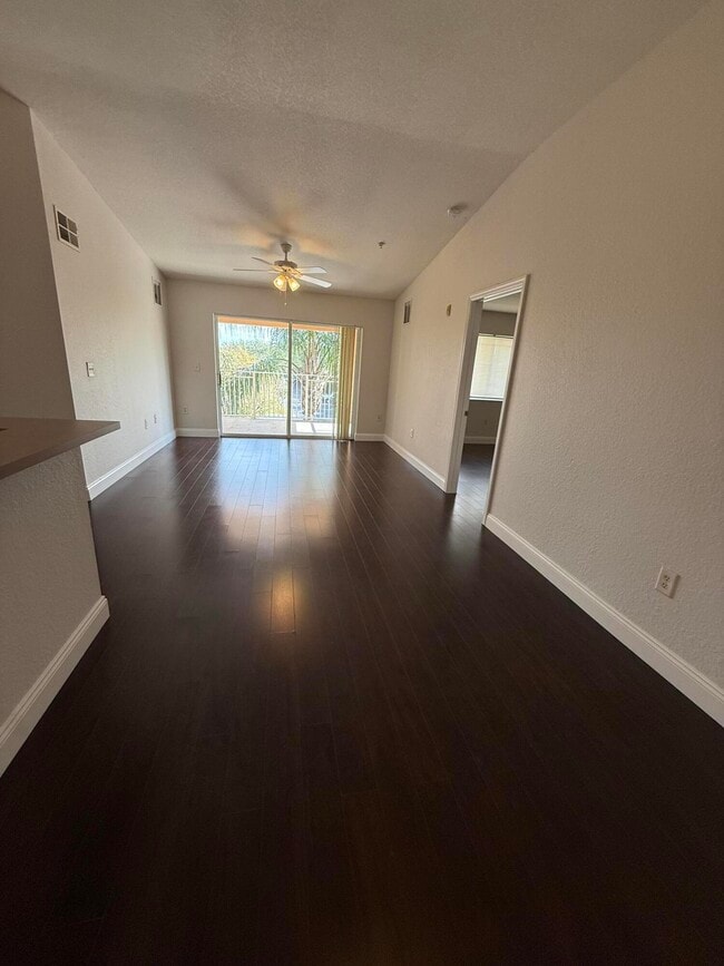 Photo - 171 SW Palm Dr