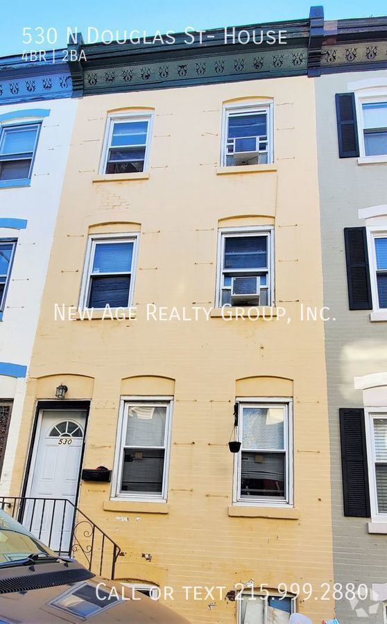 Building Photo - 530 N Douglas St Rental