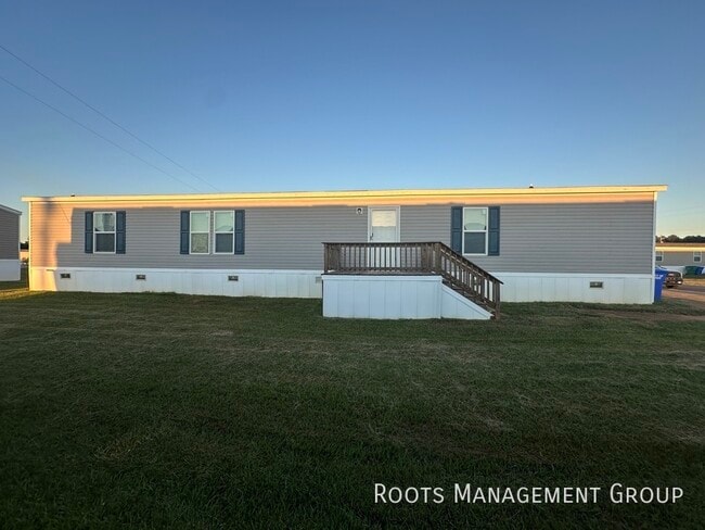 Home Available to Lease - Apply Today! - Home Available to Lease - Apply Today!