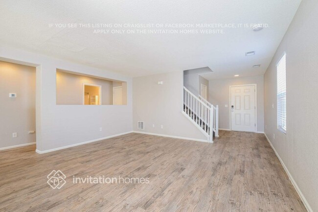 Photo - 444 E 77th Pl