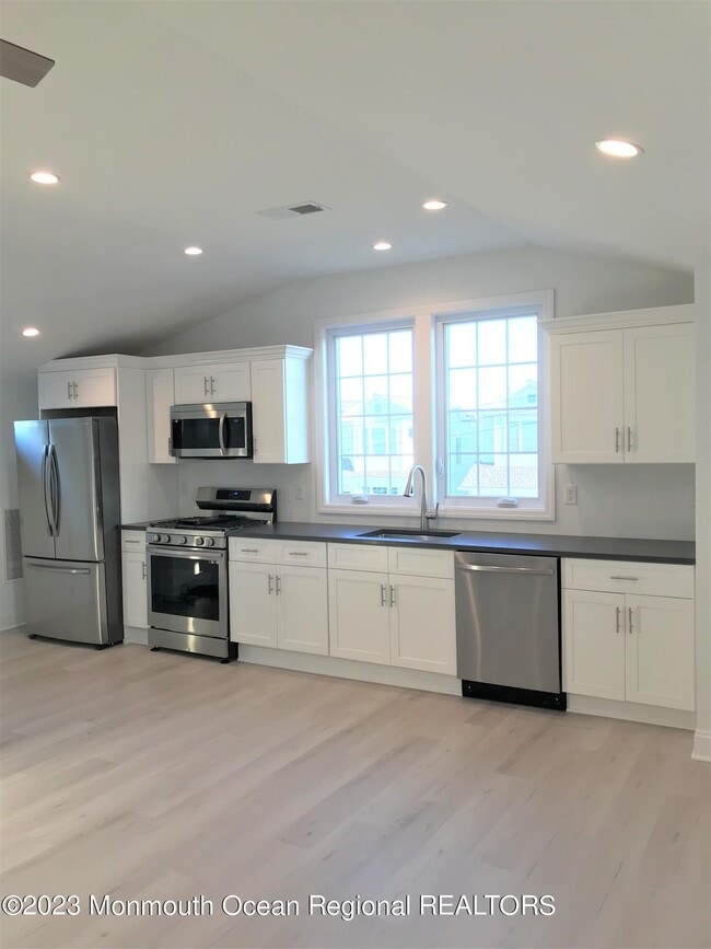 Photo - 103 Magee Ave Townhome