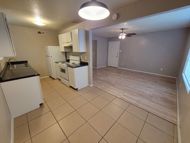 Photo - 4200 A Boyett Unidad 1