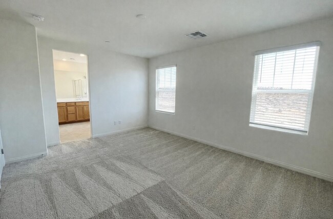 Photo - 3543 Dimora St