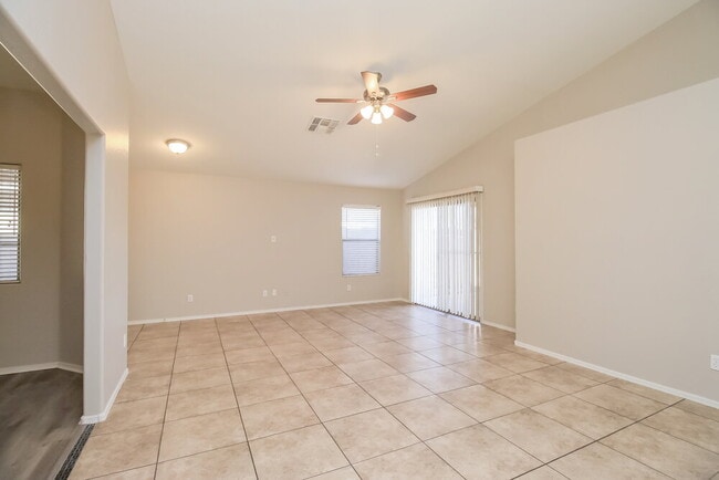 Photo - 3879 S Conestoga Rd