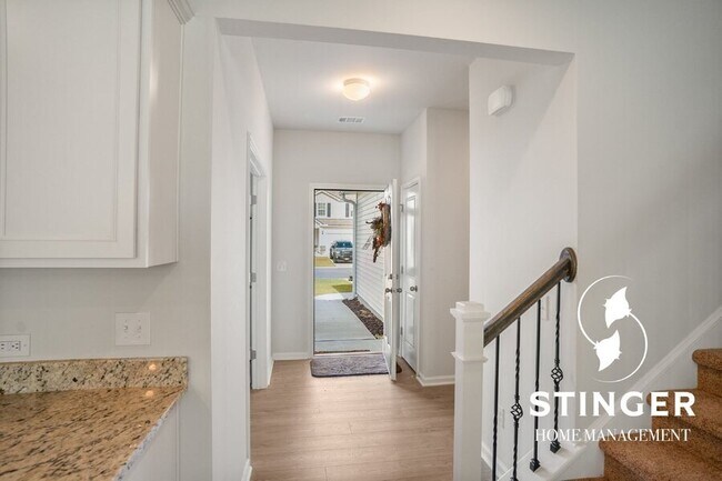 Photo - 70 Keowee Ln