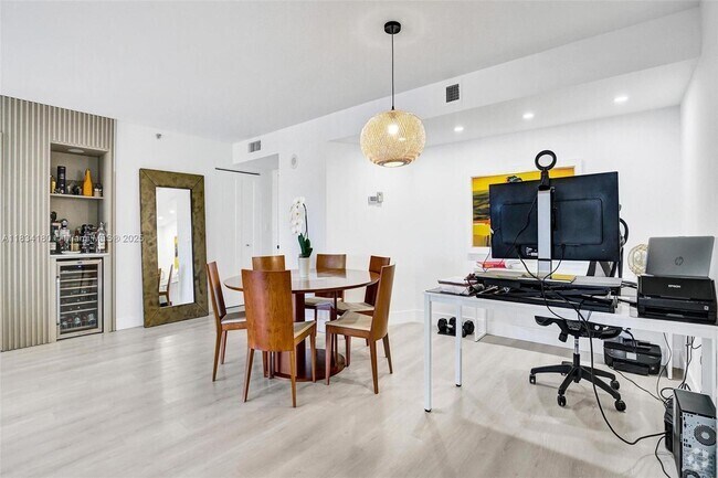 Building Photo - 1201 S Ocean Dr Unit 404N Rental