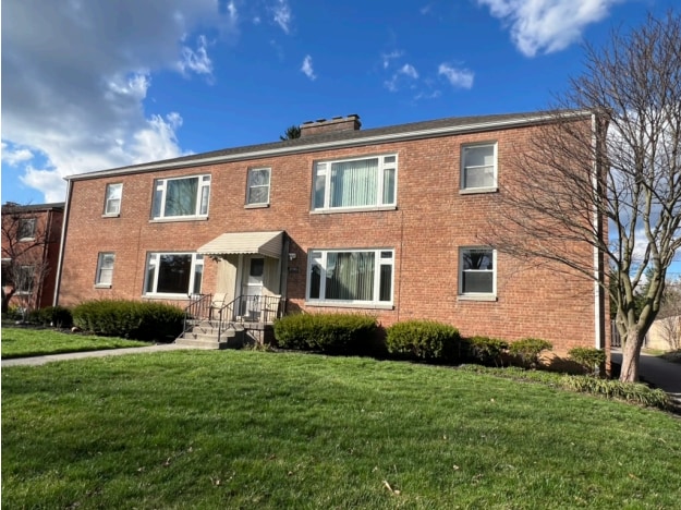 Photo - 2010 Harwitch Rd