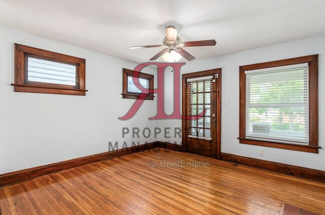 Photo - 247 E Jenkins Ave