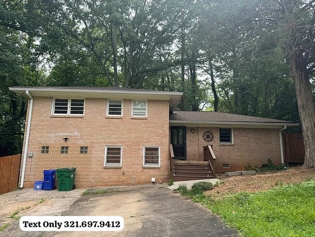 Photo - 1903 Winthrop Dr SE House