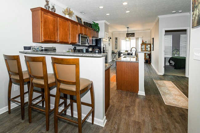 Photo - 6595 Reserve Dr