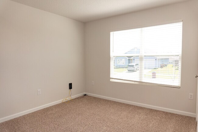 Photo - 216 Laurel Hl St