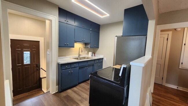 Photo - 103 31st Ave N