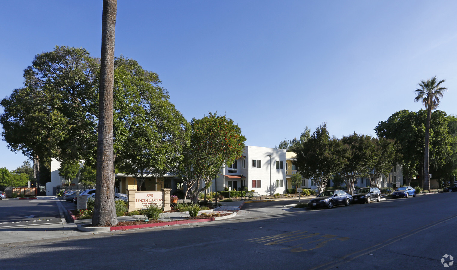 Photo - Lenzen Gardens Apartments