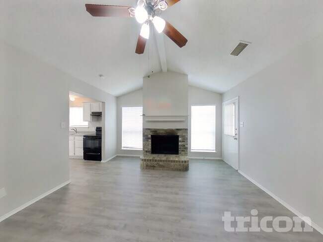 Photo - 720 Charles City Dr