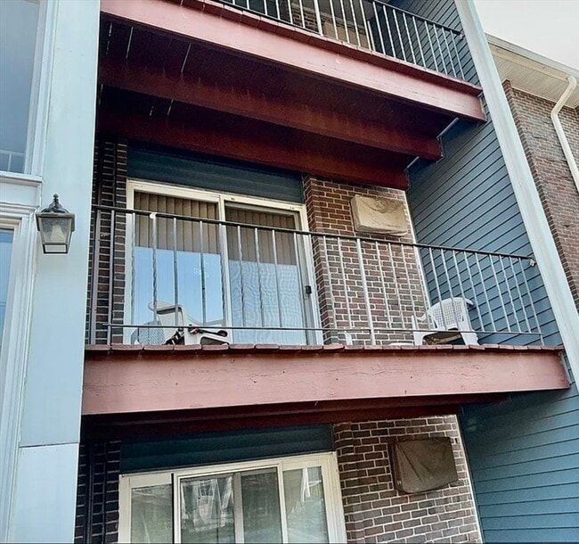 Photo - 7 Woodcrest Ct Unit #4