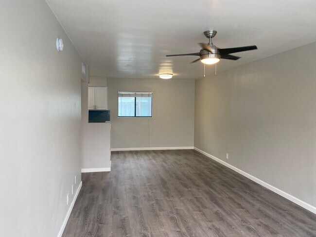 Photo - The Vintage on College